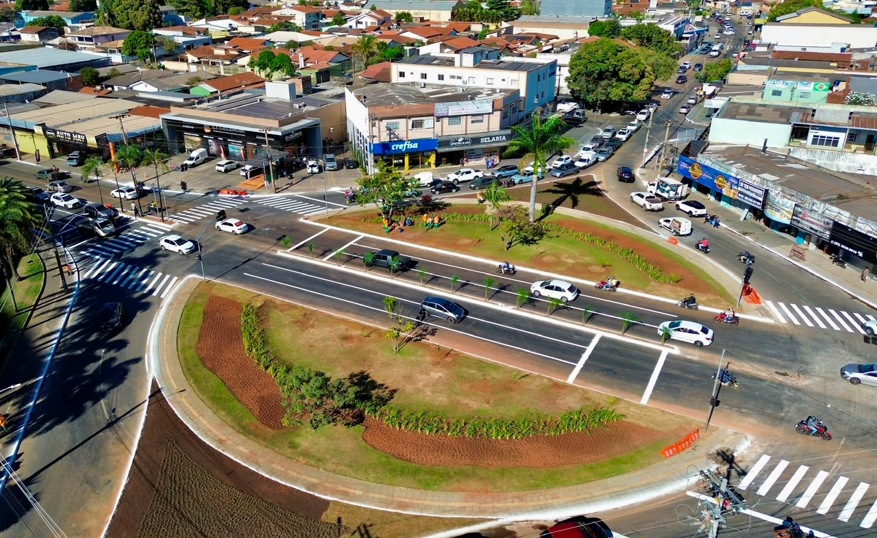 Prefeitura libera trânsito em novas vias da Praça Ciro Lisita; veja como ficou