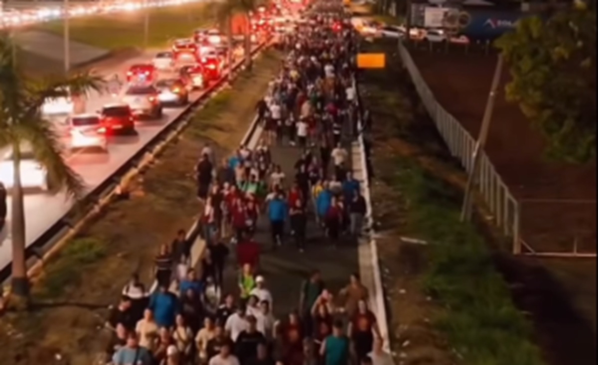 Veja a movimentação da Rodovia dos Romeiros na noite deste sábado (04/07)
