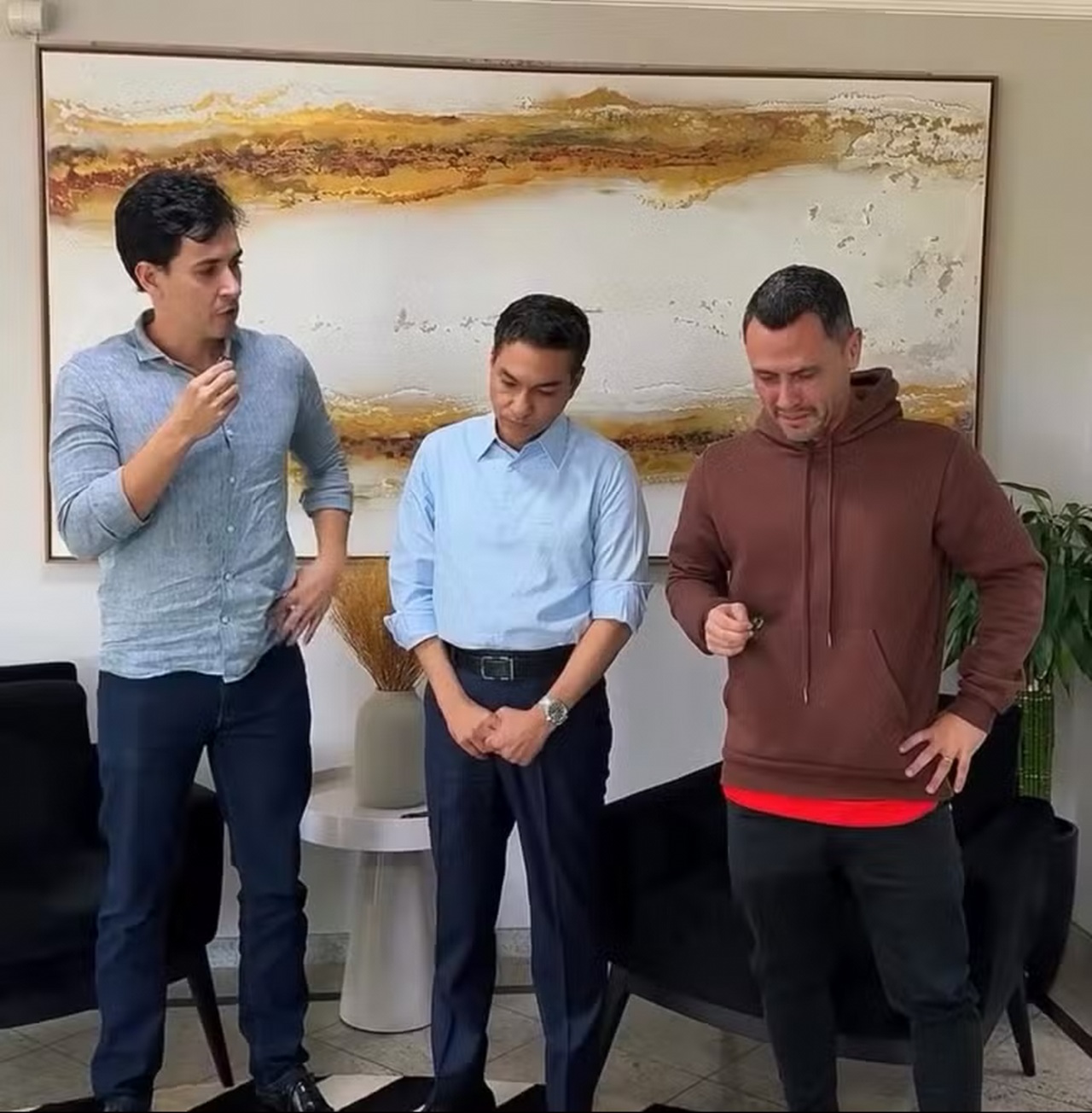 Republicanos anuncia que Cleitinho não irá disputar candidatura ao governo