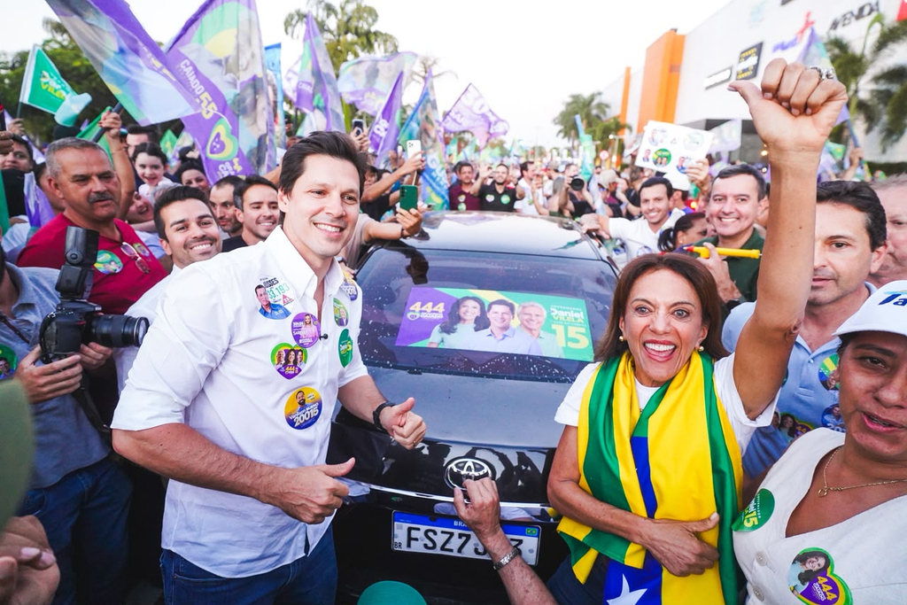 Daniel Vilela mobiliza reduto histórico com grande adesivaço em Aparecida 1 daniel gracinha