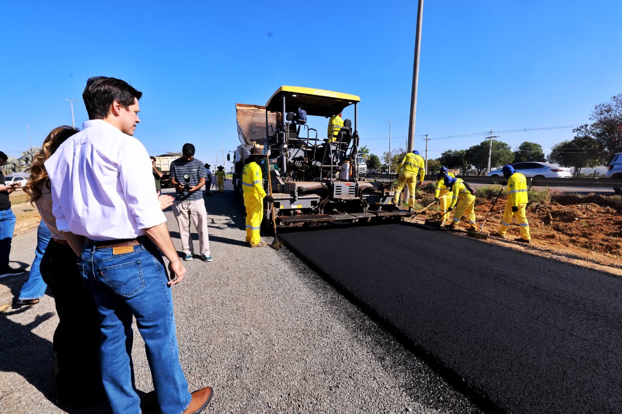 Daniel Vilela vistoria obras de recuperação da GO-020 entre Goiânia e Bela Vista