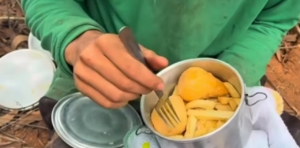 Homem diverte ao descobrir marmita do colega: ‘vai dar conta não’ [vídeo]