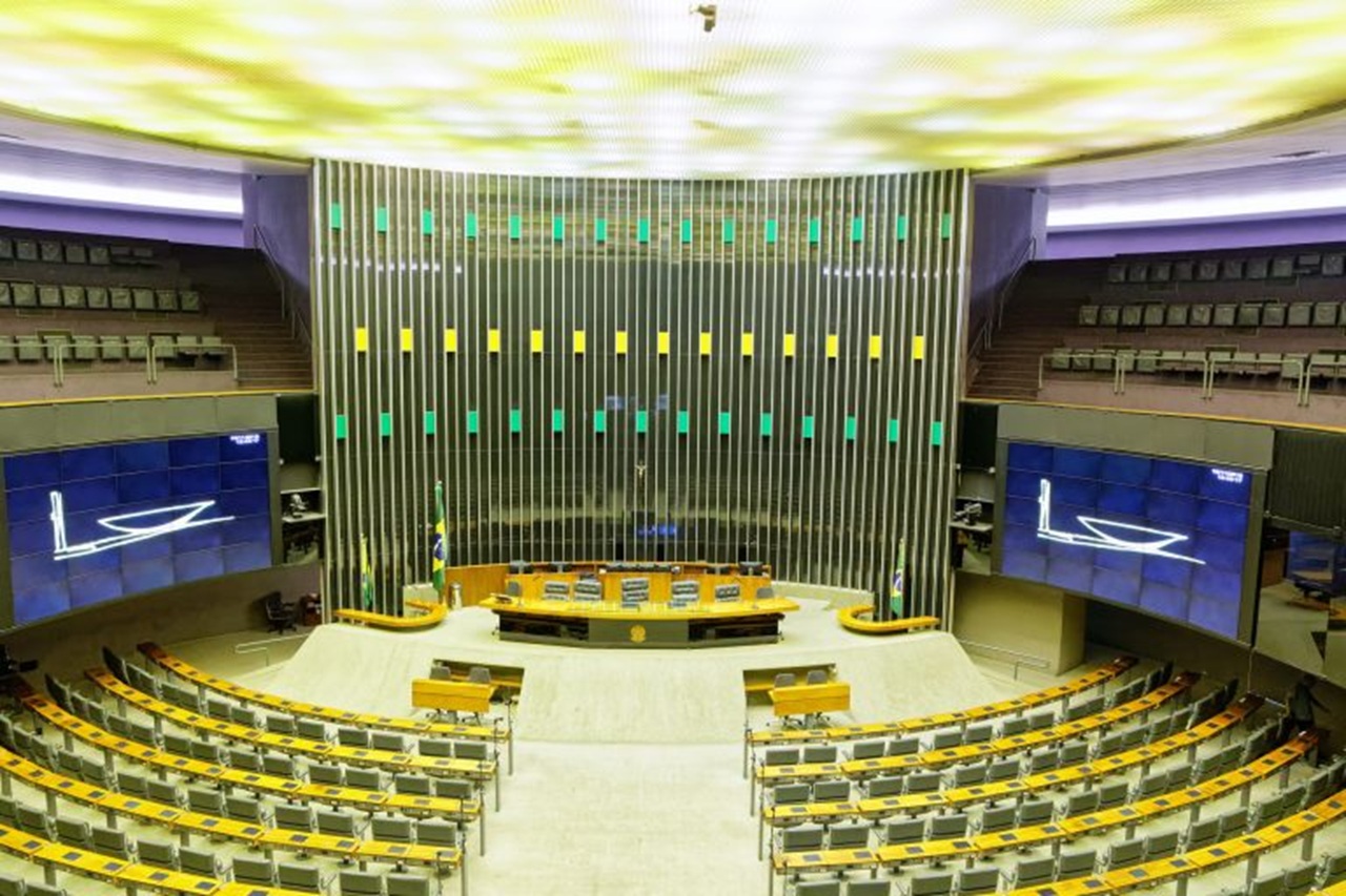 Projeção aponta nomes que podem conquistar vaga de deputado federal em Goiás