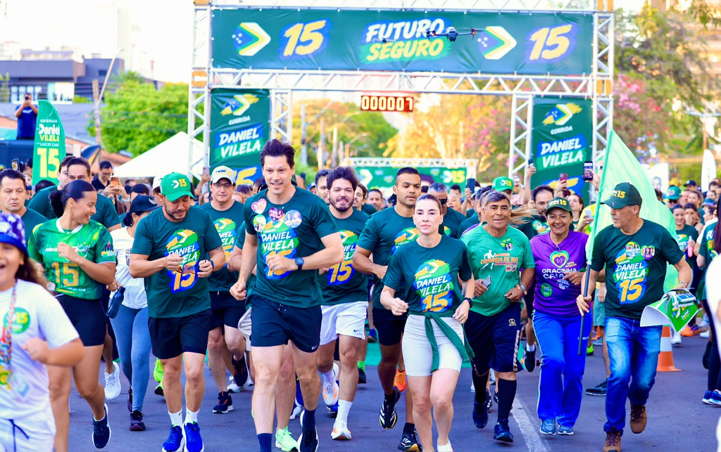 Daniel Vilela reúne apoiadores em corrida de rua, neste sábado (19) 1 corrida daniel 2