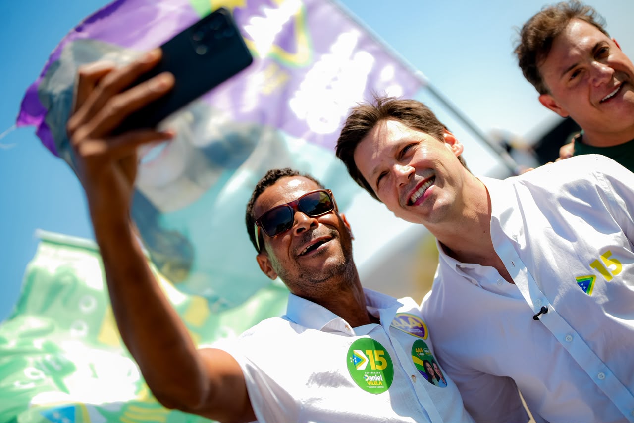 Real Time Big Data: Daniel amplia liderança e chega a 46% das intenções de voto