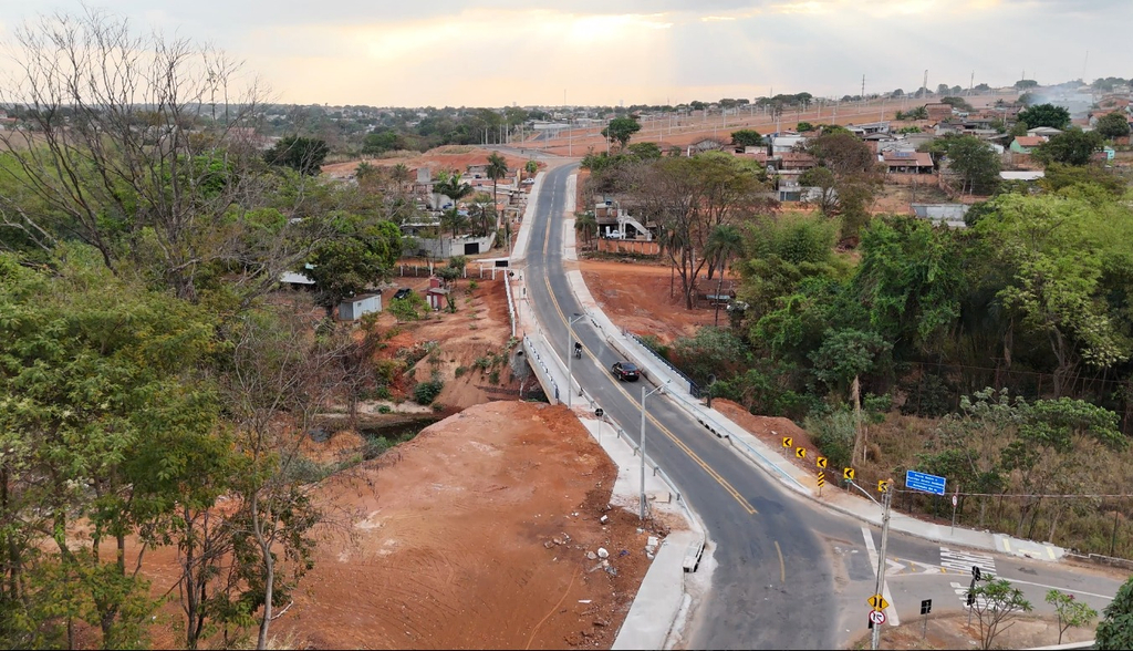 Prefeitura de Aparecida entrega ponte entre os setores Colinas de Homero e Veiga Jardim 1 ponte homero02