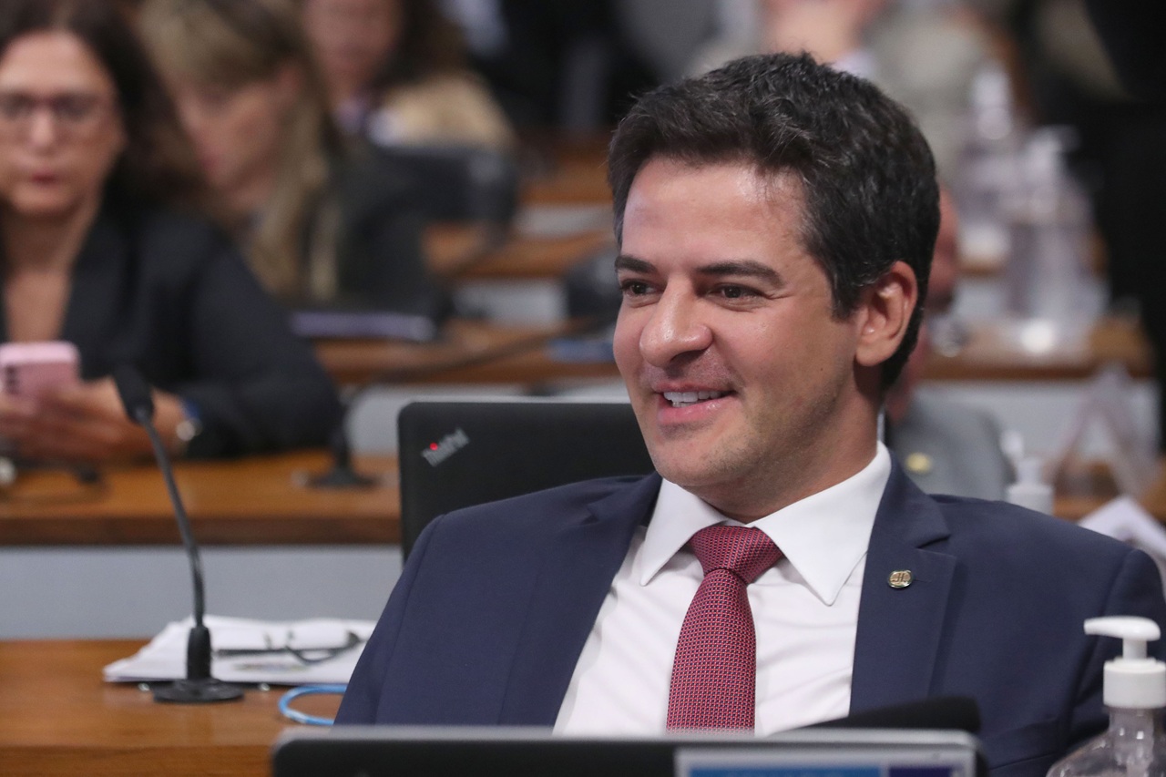 Veja quais deputados federais não conseguiram a reeleição em Goiás