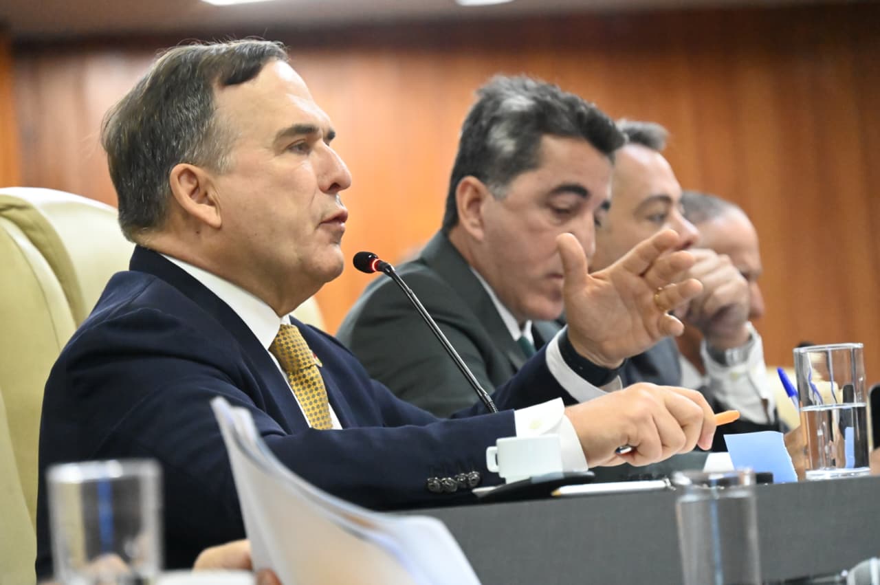 Mabel presta contas na Câmara e apresenta equilíbrio fiscal e investimentos