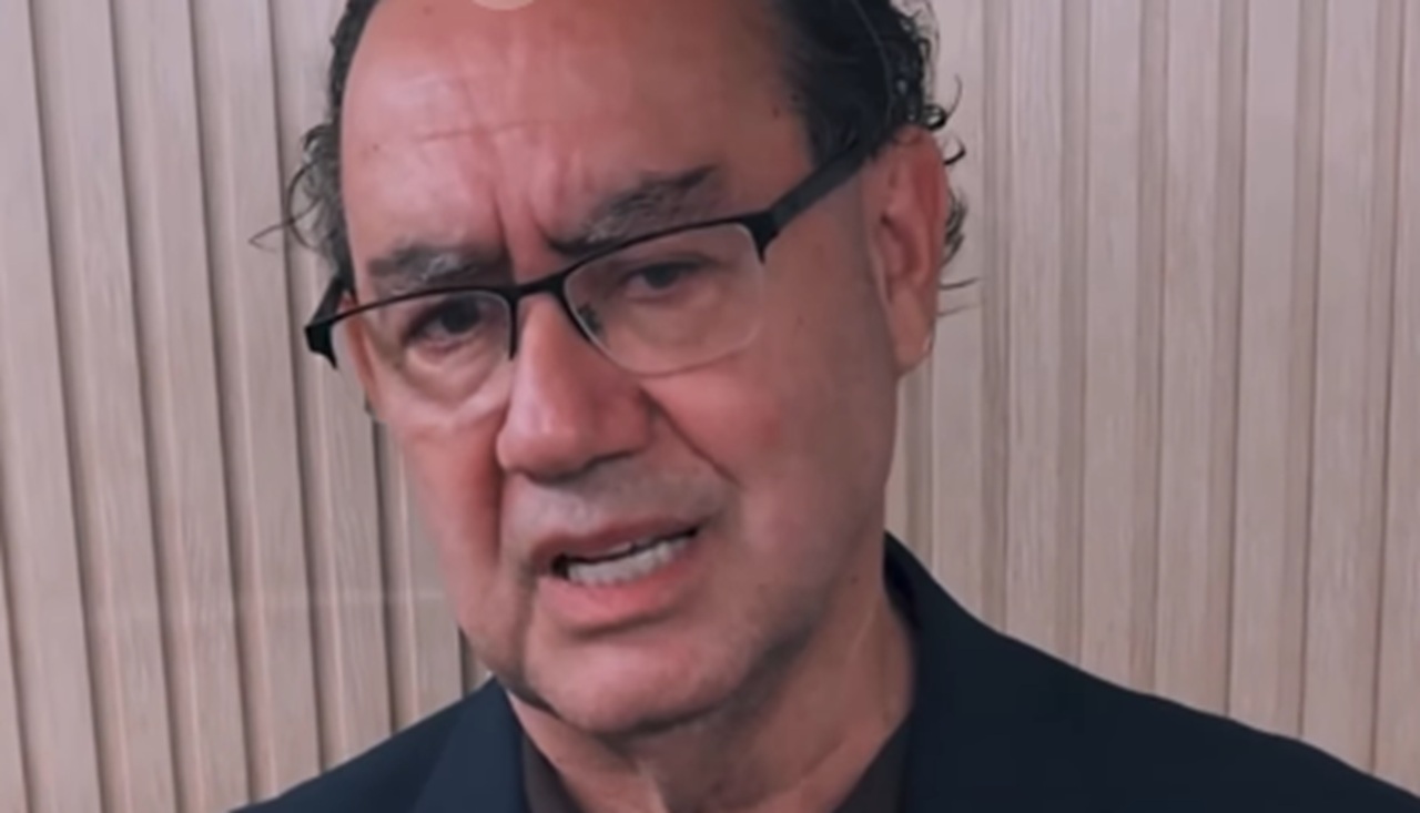 Augusto Cury declara apoio a Flávio Bolsonaroe diz que ‘não é cheque em branco’