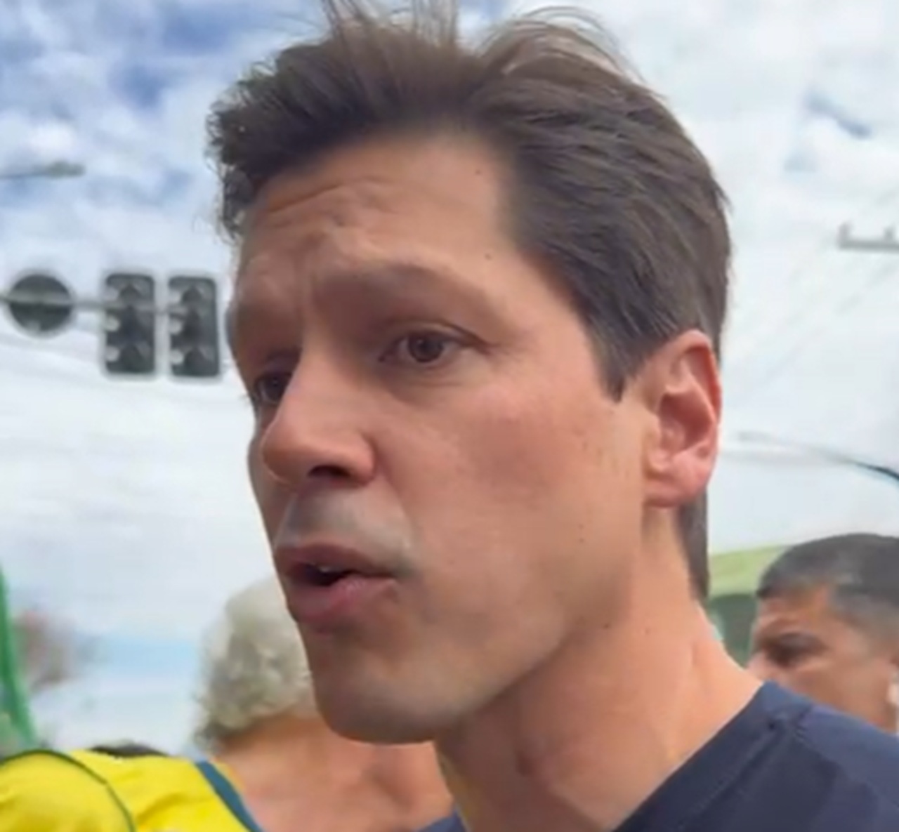 Daniel Vilela encerra campanha com atos em Goiânia e Jataí [vídeo]
