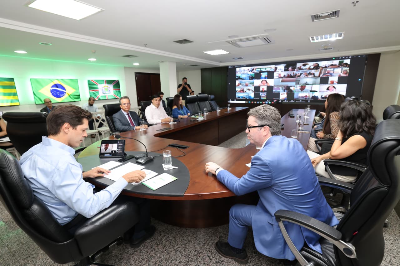 Daniel mobiliza prefeitos para conter avanço da zika, dengue e chikungunya