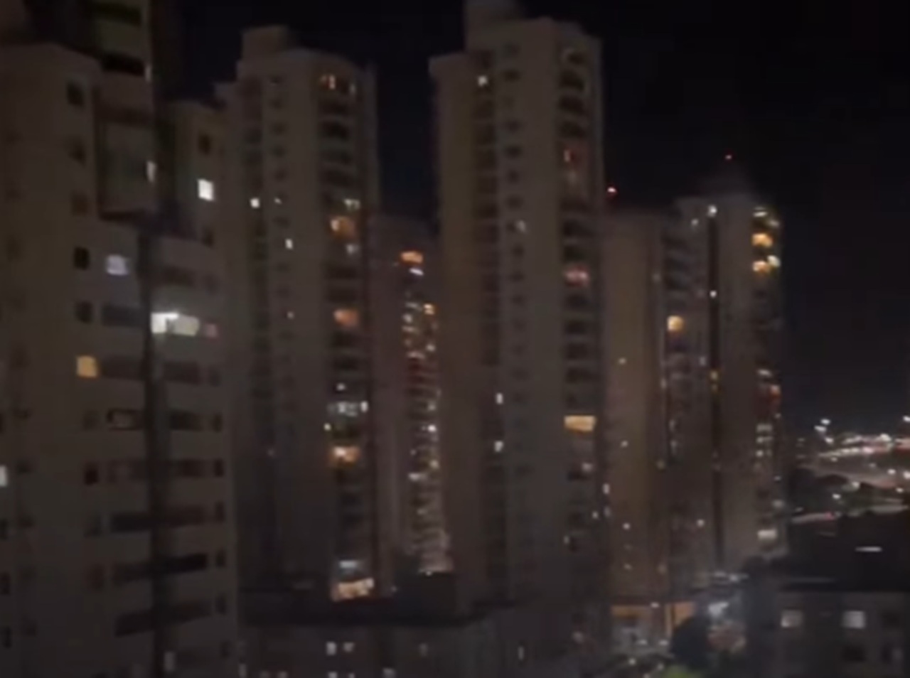 Goiânia registra ‘panelaço’ durante entrevista de Flávio Bolsonaro na TV; veja vídeo