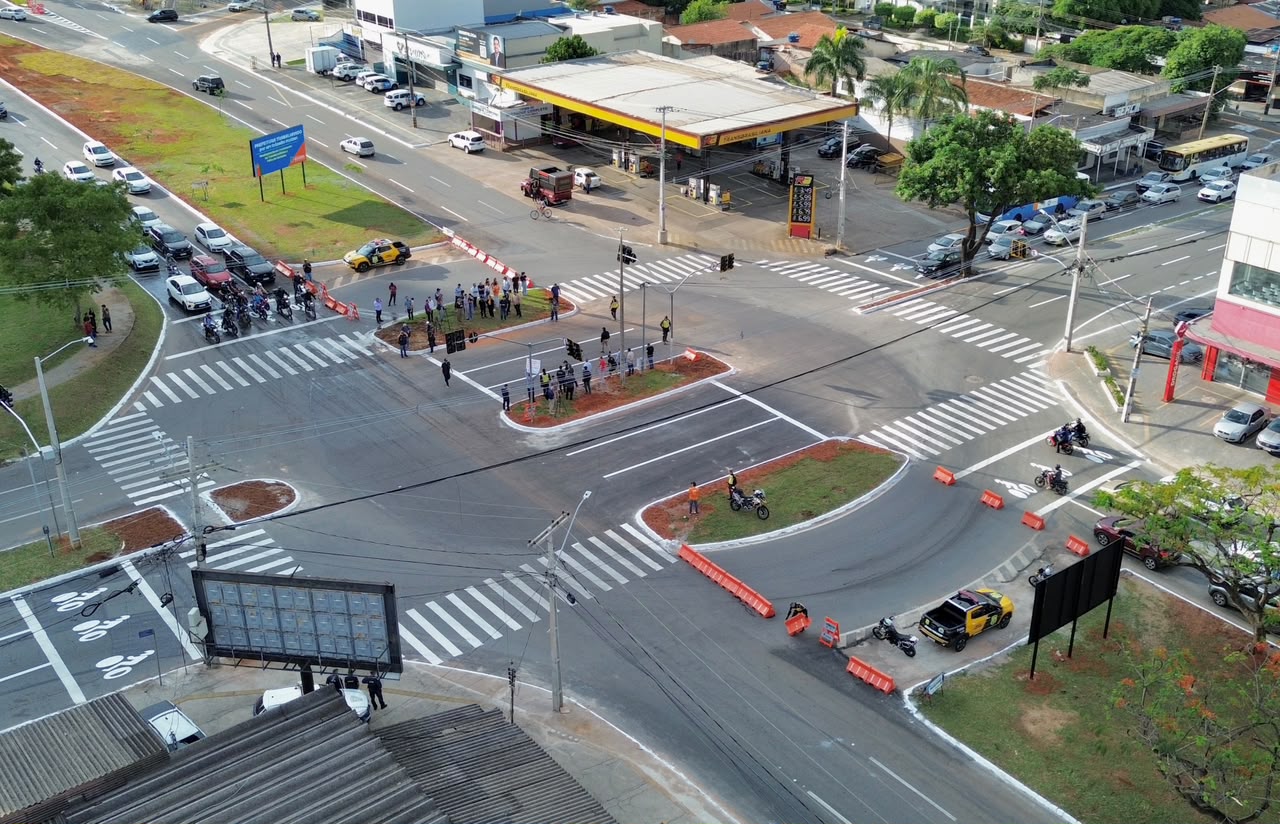 Mabel substitui rotatória por cruzamento com semáforos no Parque Amazônia