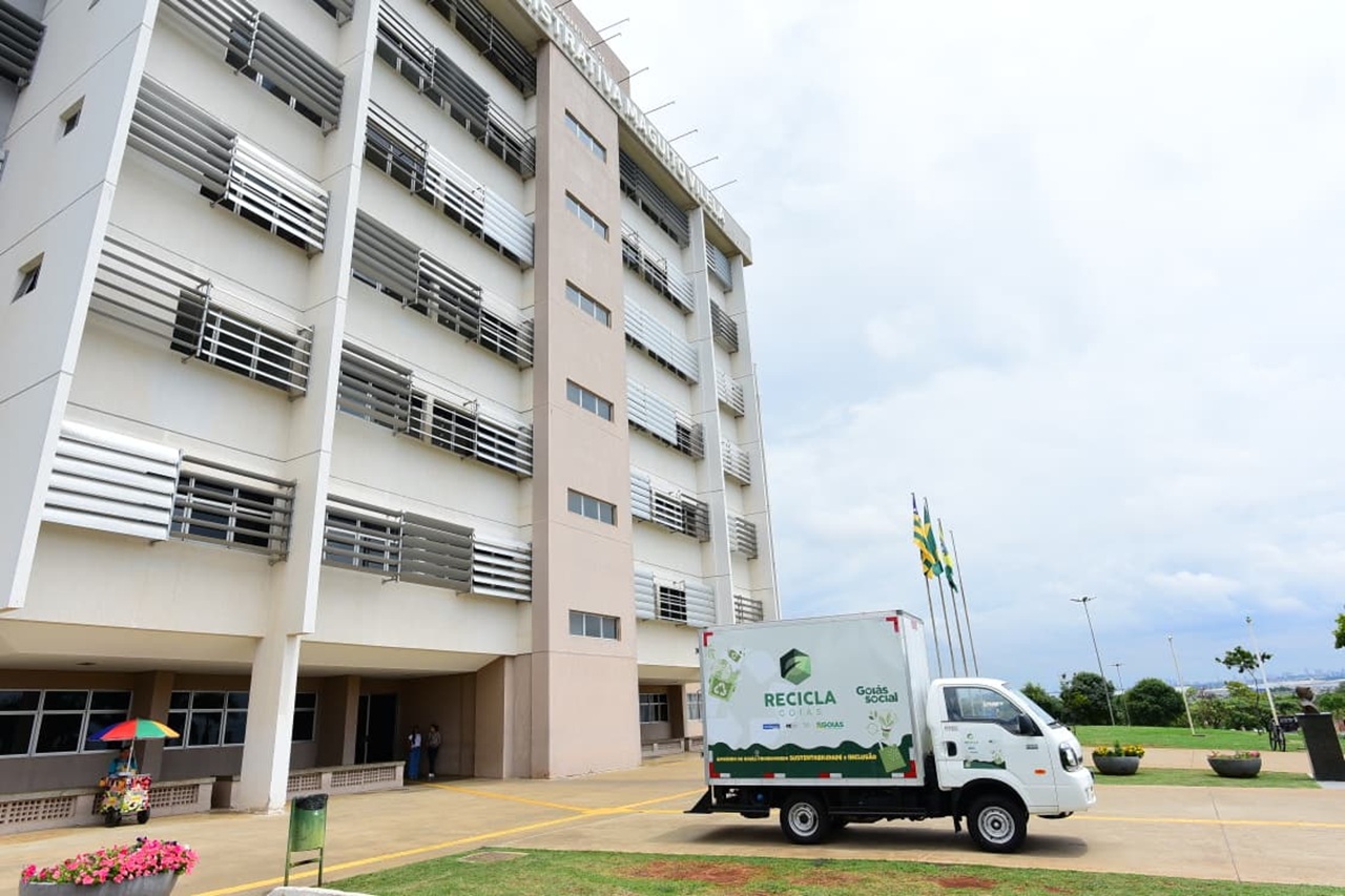 Prefeitura e Estado de Goiás fortalecem cooperativas de reciclagem de Aparecida